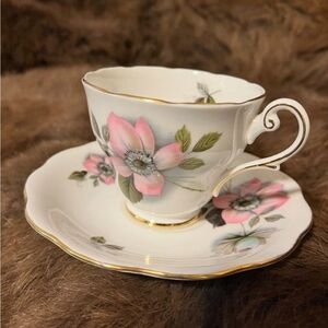 Fine Bone China Teacup & Saucer Set. “Pompadour” style, Royal Standard, England.